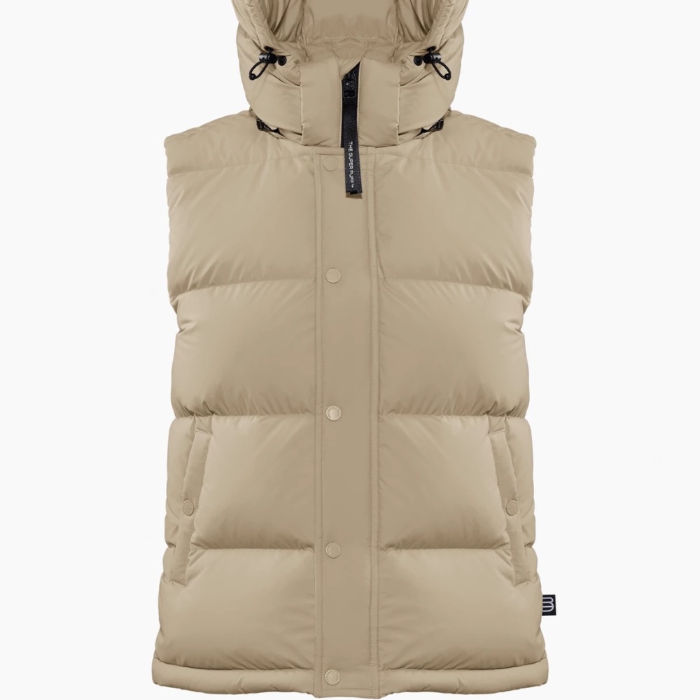 ❤️SOLD❤️NWOT ARITZIA tna super puff vest LIMITED EDITION COLOR